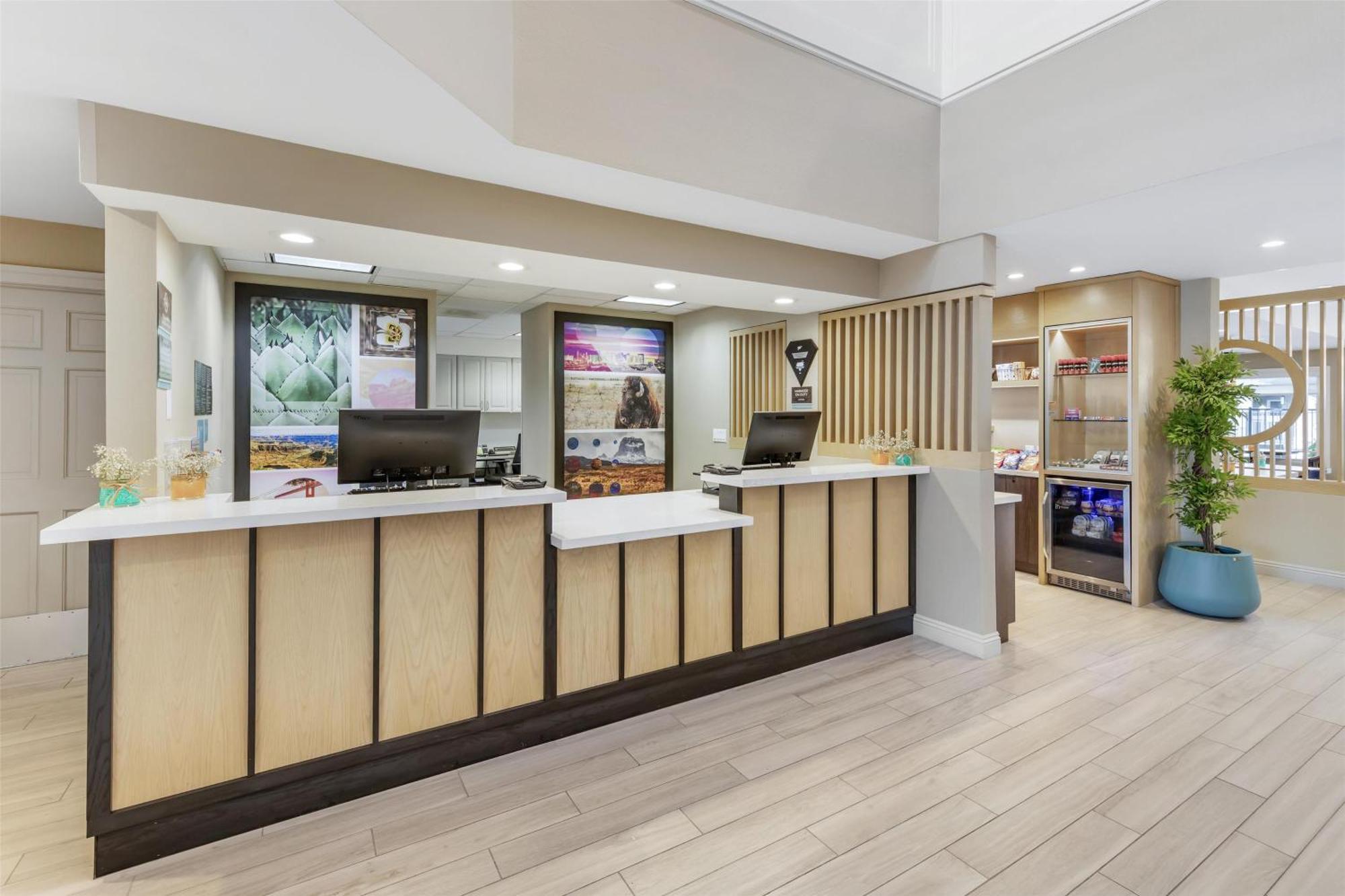 Sonesta Es Suites Chatsworth — Photos 3